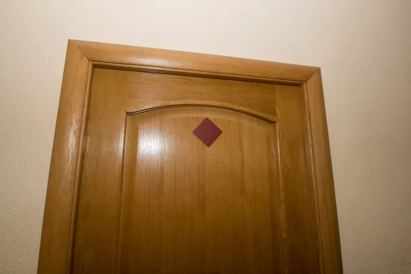 Улучшенный двухместный номер в корпусе Центральный в санатории Нарзан в городе Кисловодске - фотография