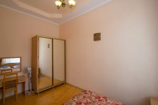 Люкс двухкомнатный в корпусе Центральный в санатории Нарзан в городе Кисловодске - фотография