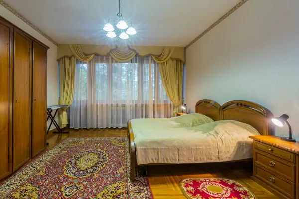 Люкс в корпусе Дача Космонавтов в санатории Нарзан в городе Кисловодске - фотография