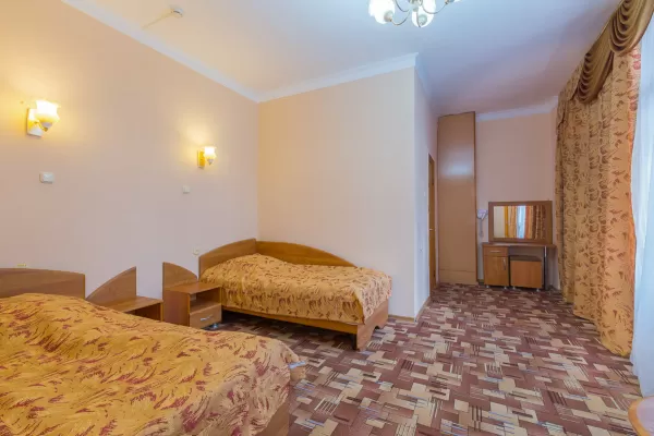 Студия в корпусе Горный в санатории Нарзан в городе Кисловодске - фотография