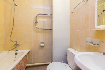 Двухместный номер стандарт в корпусе Горный в санатории Нарзан в городе Кисловодске - фотография